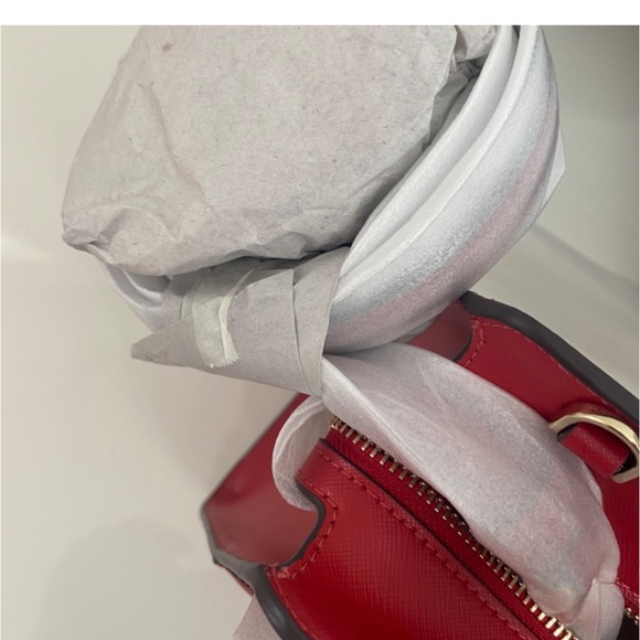 Kate Spade Madison medium satchel purse Red NWT - Picture 2 of 8